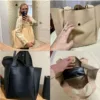 Bolsa Tote Maxi Feminina Casual em Couro