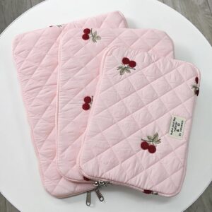 Capa para Notebook Bordada Cereja Rosa