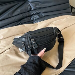 Pochete Masculina Couro Preta Compacta